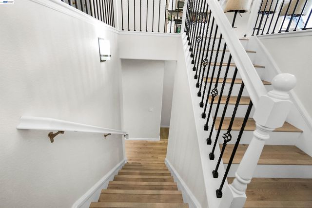 6299 Rocky Point Ct, Oakland, CA 94605