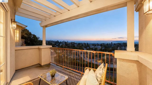 6299 Rocky Point Ct, Oakland, CA 94605