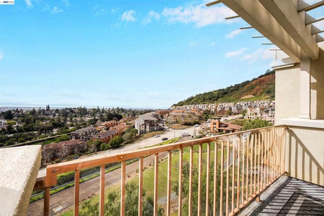 6299 Rocky Point Ct, Oakland, CA 94605