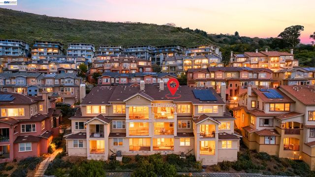 6299 Rocky Point Ct, Oakland, CA 94605