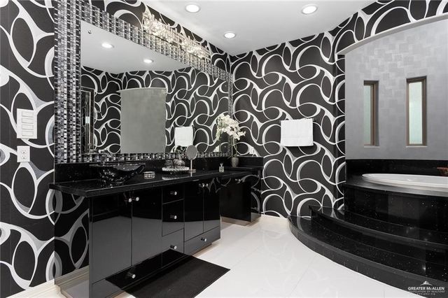 4915 August Drive, Edinburg, TX 78539