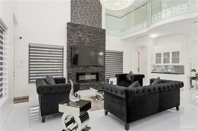 4915 August Drive, Edinburg, TX 78539