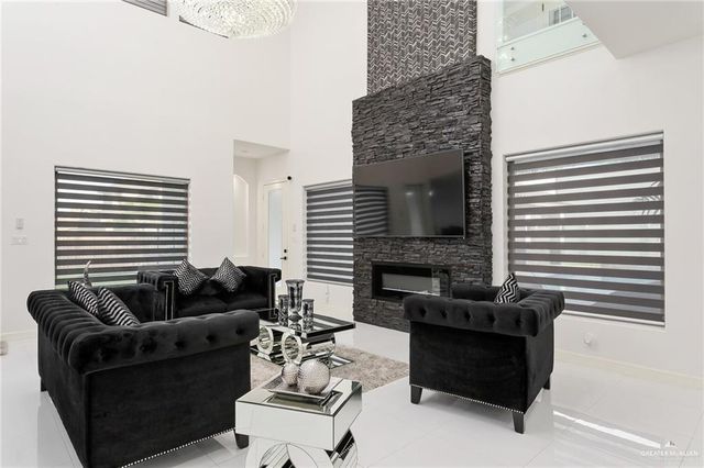 4915 August Drive, Edinburg, TX 78539