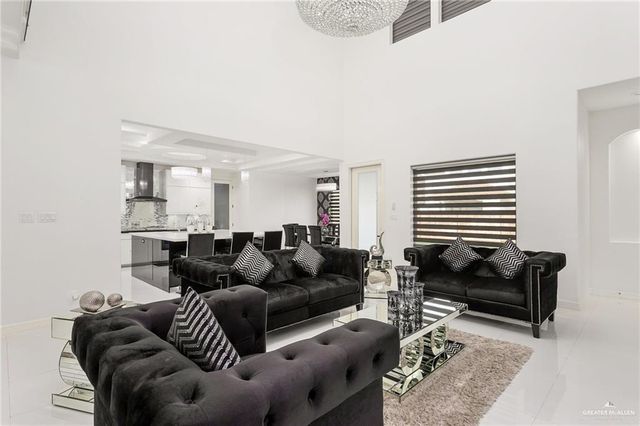 4915 August Drive, Edinburg, TX 78539