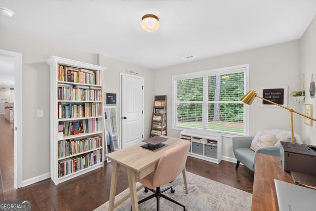 5912 Park Bay Court, Flowery Branch, GA 30542