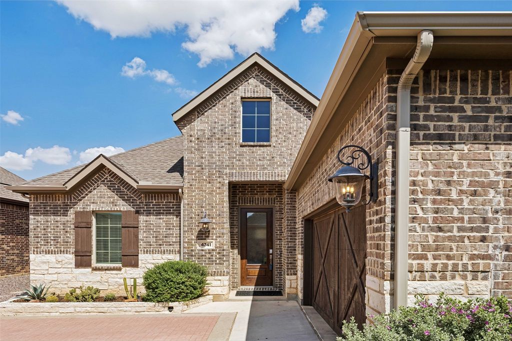 4741 Kings Garden Parkway, Arlington, TX 76005 — photo 2