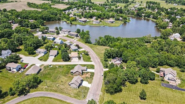 1301 W Concord Drive, Plattsburg, MO 64477