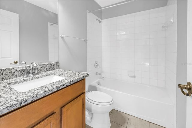 3511 45TH TERRACE W 107, Bradenton, FL 34210