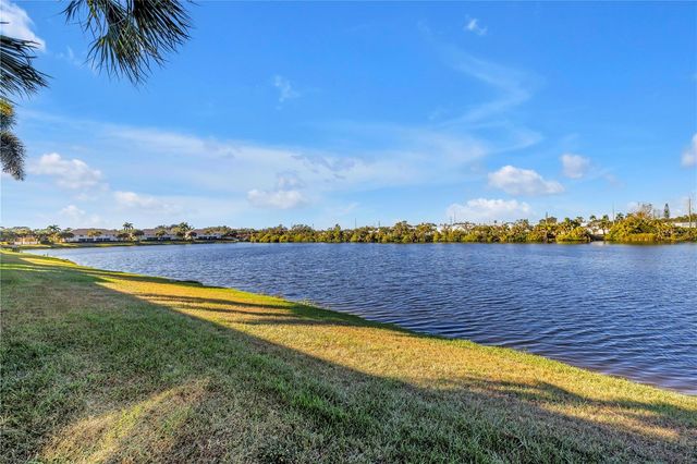 3511 45TH TERRACE W 107, Bradenton, FL 34210