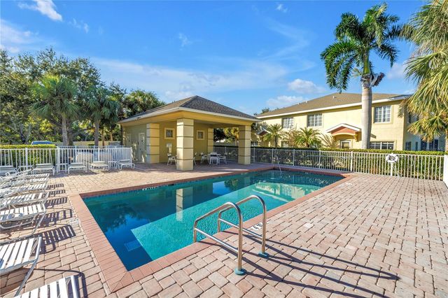 3511 45TH TERRACE W 107, Bradenton, FL 34210