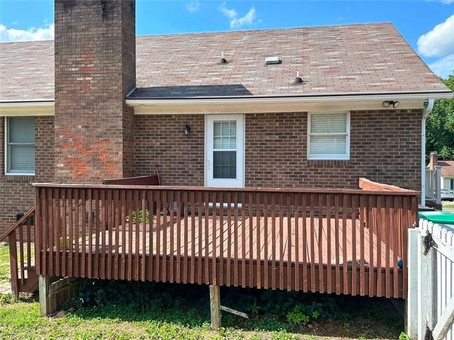 2308 Leeds Avenue, High Point, NC 27265