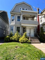 132 Mapes Avenue, Newark, NJ 07112