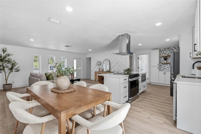 6419 PELICAN DRIVE S, St Petersburg, FL 33707