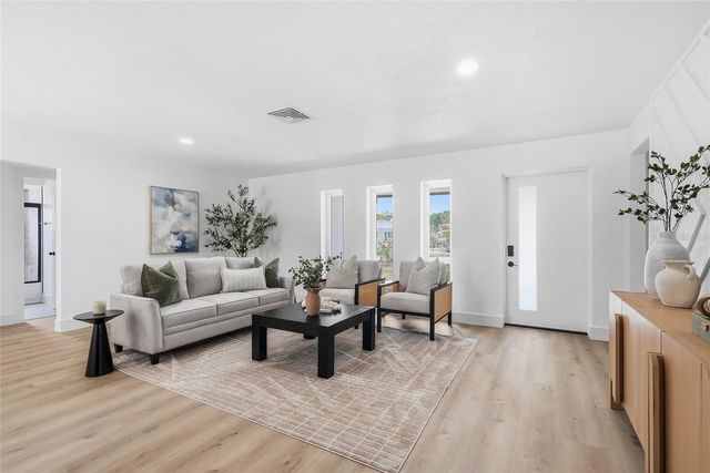 6419 PELICAN DRIVE S, St Petersburg, FL 33707