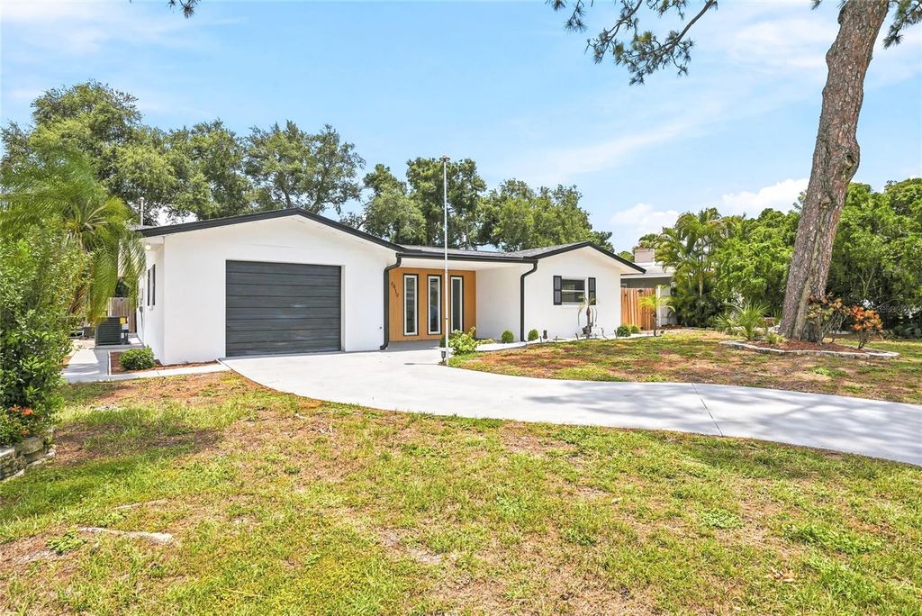 6419 PELICAN DRIVE S, St Petersburg, FL 33707