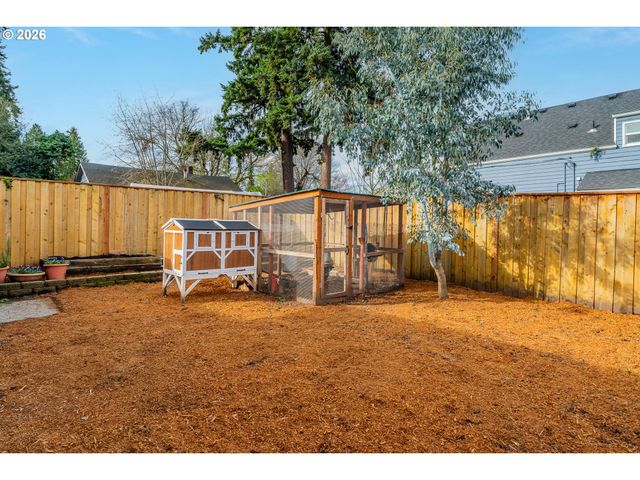 12905 Se OATFIELD Rd, Milwaukie, OR 97222