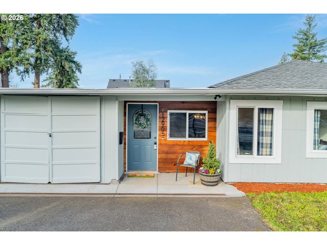 12905 Se OATFIELD Rd, Milwaukie, OR 97222