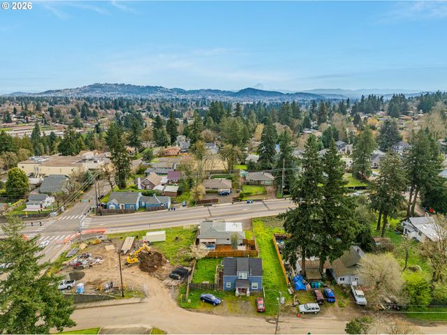 12905 Se OATFIELD Rd, Milwaukie, OR 97222