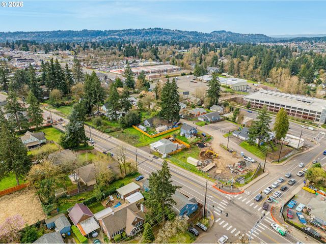 12905 Se OATFIELD Rd, Milwaukie, OR 97222