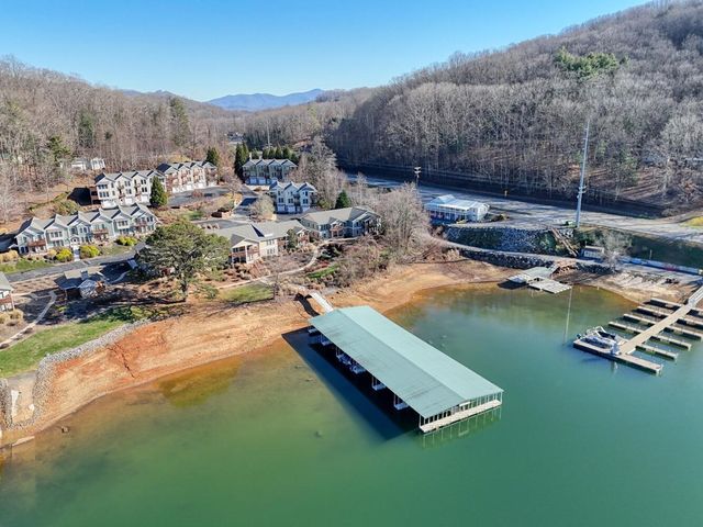 1405 Lakeside Rd., Hiawassee, GA 30546