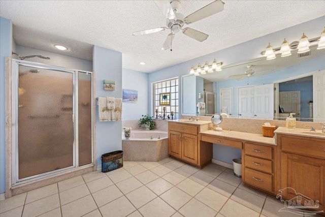 3656 Sawmill Cir, Pace, FL 32571