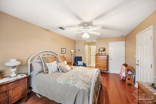 3656 Sawmill Cir, Pace, FL 32571