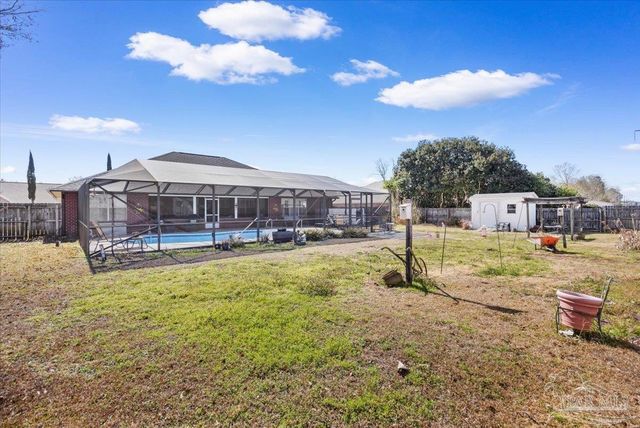 3656 Sawmill Cir, Pace, FL 32571