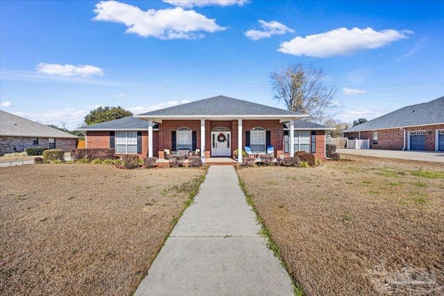 3656 Sawmill Cir, Pace, FL 32571