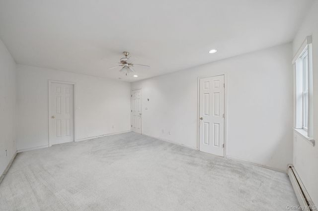 22 Wright Road, Manorville, NY 11949