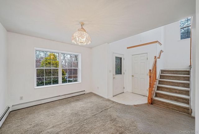 22 Wright Road, Manorville, NY 11949