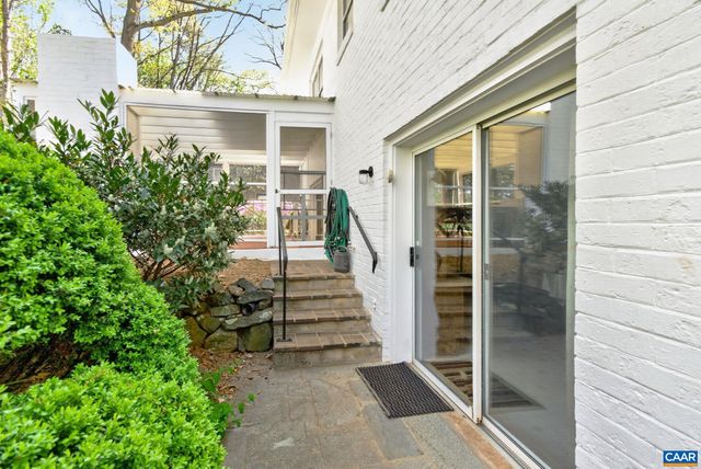 2409 KERRY LN, Charlottesville, VA 22901