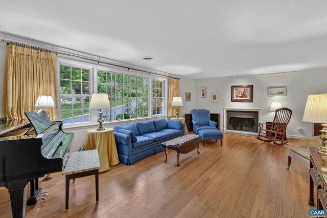 2409 KERRY LN, Charlottesville, VA 22901