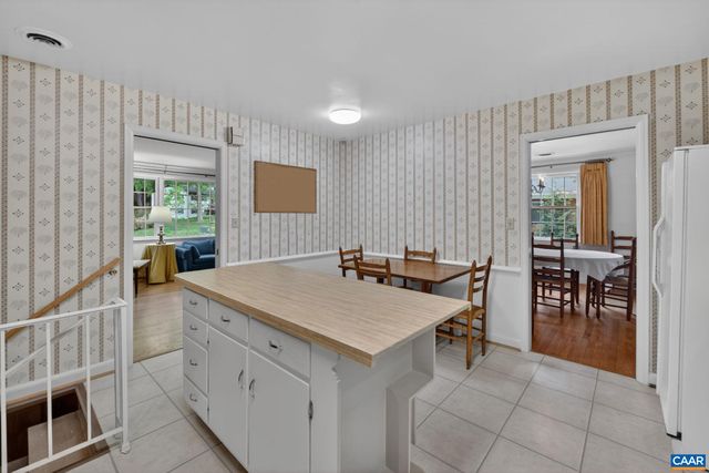 2409 KERRY LN, Charlottesville, VA 22901