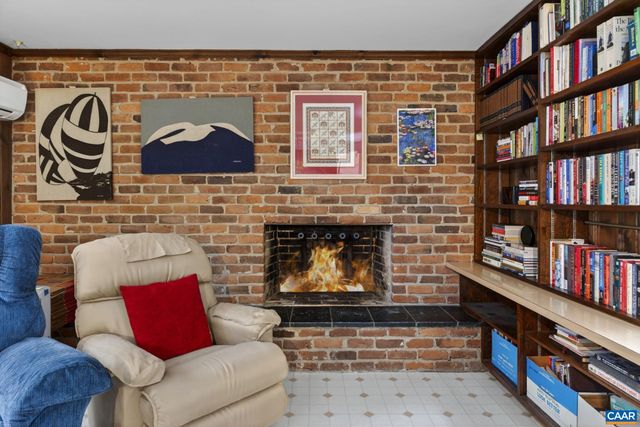 2409 KERRY LN, Charlottesville, VA 22901