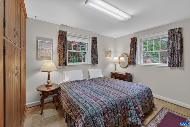 2409 KERRY LN, Charlottesville, VA 22901