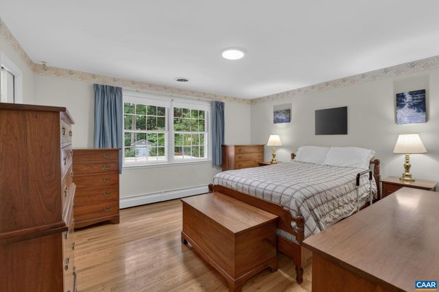 2409 KERRY LN, Charlottesville, VA 22901