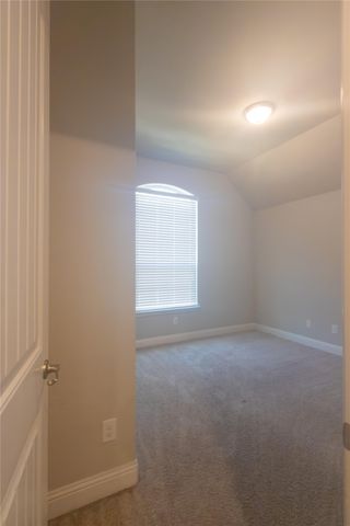 504 Pineview Drive, Euless, TX 76039