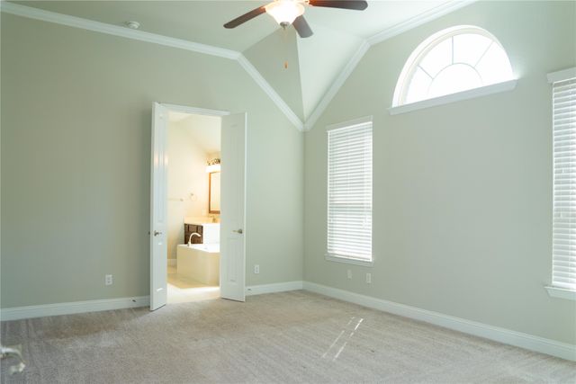 504 Pineview Drive, Euless, TX 76039