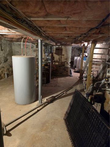 38 River Street, West Warwick, RI 02893