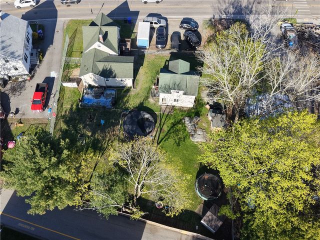 38 River Street, West Warwick, RI 02893