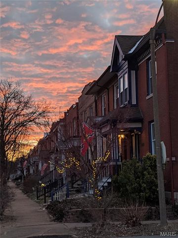 3974 Wyoming Street, St Louis, MO 63116