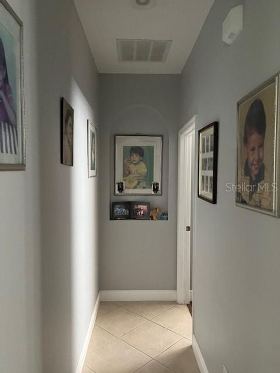 Image 36 of property listing at 9721 OLD PATINA WAY, Orlando, FL 32832