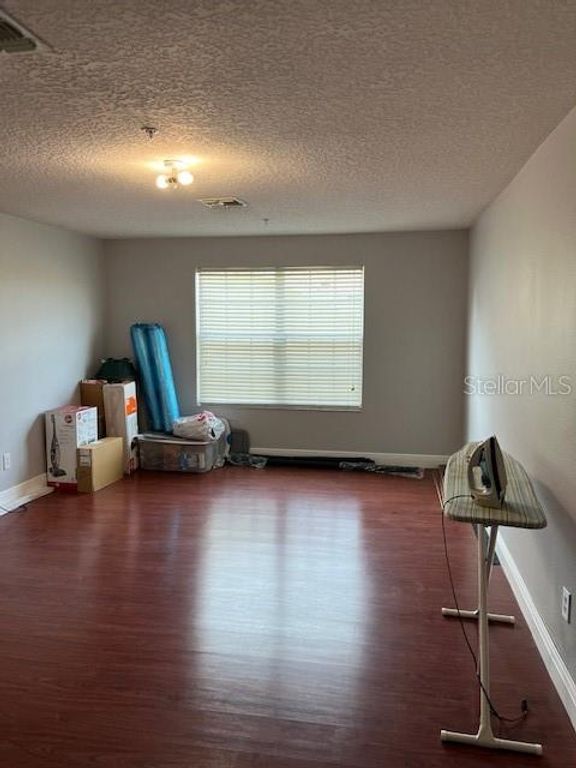 Image 43 of property listing at 9721 OLD PATINA WAY, Orlando, FL 32832