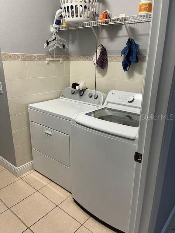 Image 54 of property listing at 9721 OLD PATINA WAY, Orlando, FL 32832