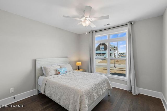 404 Summerhouse Drive, Holly Ridge, NC 28445