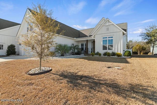 404 Summerhouse Drive, Holly Ridge, NC 28445