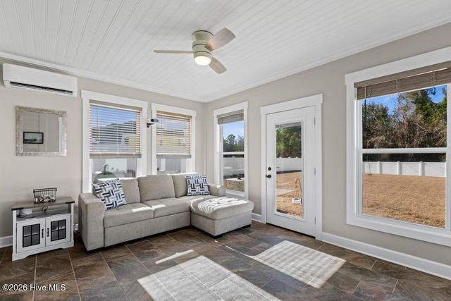 404 Summerhouse Drive, Holly Ridge, NC 28445