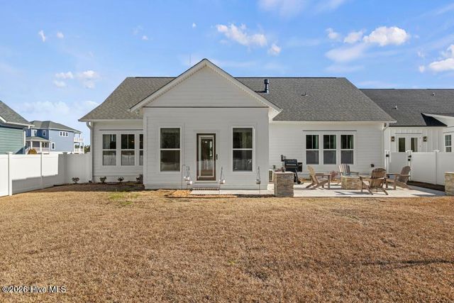 404 Summerhouse Drive, Holly Ridge, NC 28445