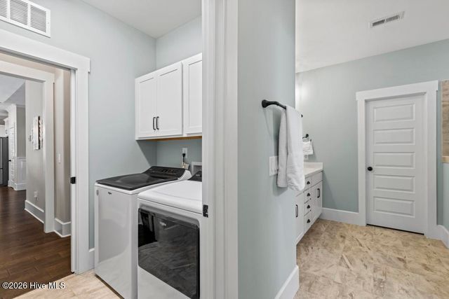 404 Summerhouse Drive, Holly Ridge, NC 28445