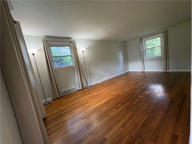 5357 Brownsville Rd, Baldwin Boro, PA 15236
